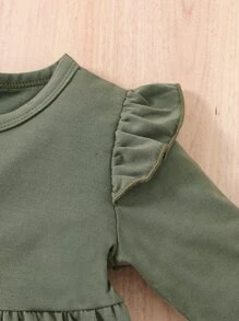 SHEIN Baby Girl Ruffle Trim Peplum Top & Floral Print Pants - Army Green - View 5