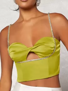 SHEIN BAE Cami Top mit Ausschnitt, Strass, Kette, Gurt, Twist vorne, Satin - Olivgrün - Übersicht 1