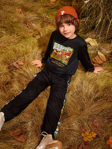 SHEIN Boys Figure Graphic Pullover & Joggers Set - Black - View 8