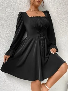 SHEIN LUNE Đầm Plus Size viền lá sen Ren lên Xù Buộc lại Dải chun Nếp gấp Phần Ngực màu trơn Thanh lịch - màu đen - Xem 4