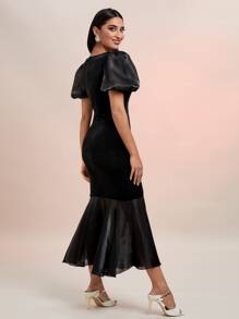 Modelyn Puff Sleeve Ruched Mermaid Hem Velvet Dress - Black - View 2