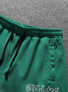 Manfinity EMRG Lỏng lẻo phù hợp Nam Đồ họa chữ & lửa In Quần short Với dây rút Eo - màu xanh lá - Xem 4