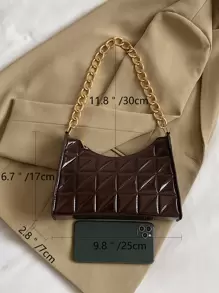 Bolso baguette recubierto artificial geométrico guateado con cadena