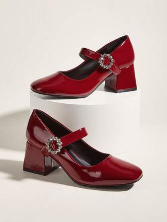 水鑽裝飾粗跟瑪麗珍淺口皮鞋