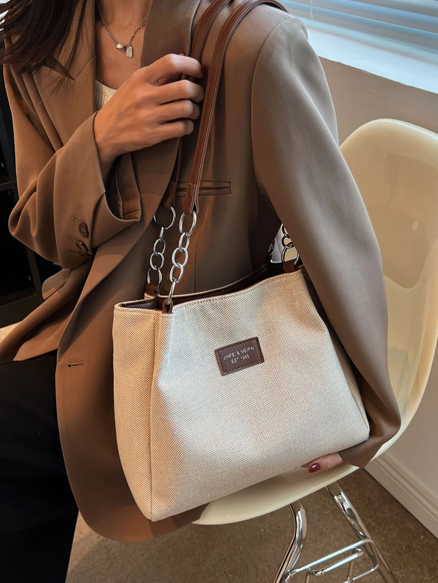 Impermeable,ligero,informal de negocios,bolsa cuadrada con decoración de parches de letras de gran capacidad para adolescentes, niñas, mujeres, estudiantes universitarias, novatos y trabajadores administrativos, perfecta para oficina, universidad, trabajo, negocios, desplazamientos - Beis - Ver 1