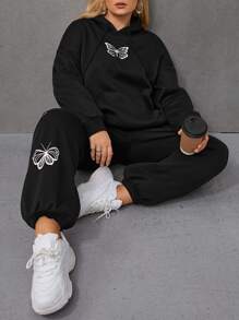 SHEIN EZwear Plus Butterfly Print Kangaroo Pocket Drop Shoulder Drawstring Hoodie & Sweatpants - Black - View 5