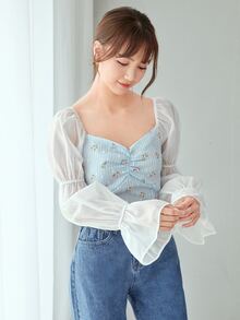 Floral Print Contrast Flounce Sleeve Shirred Blouse - Blue and White - View 3
