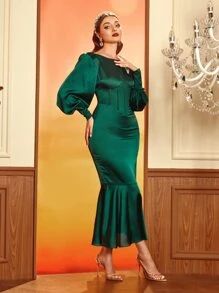 Modelyn 燈籠袖魚尾裙下擺緞面洋裝