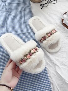 Fall/Winter New Plush Home Slippers For Women, Fashion Comfortable Fluffy Slides, Indoor Flat Slip-On Slippers, Long Fur Slippers, Women Slippers - Beige - View 3