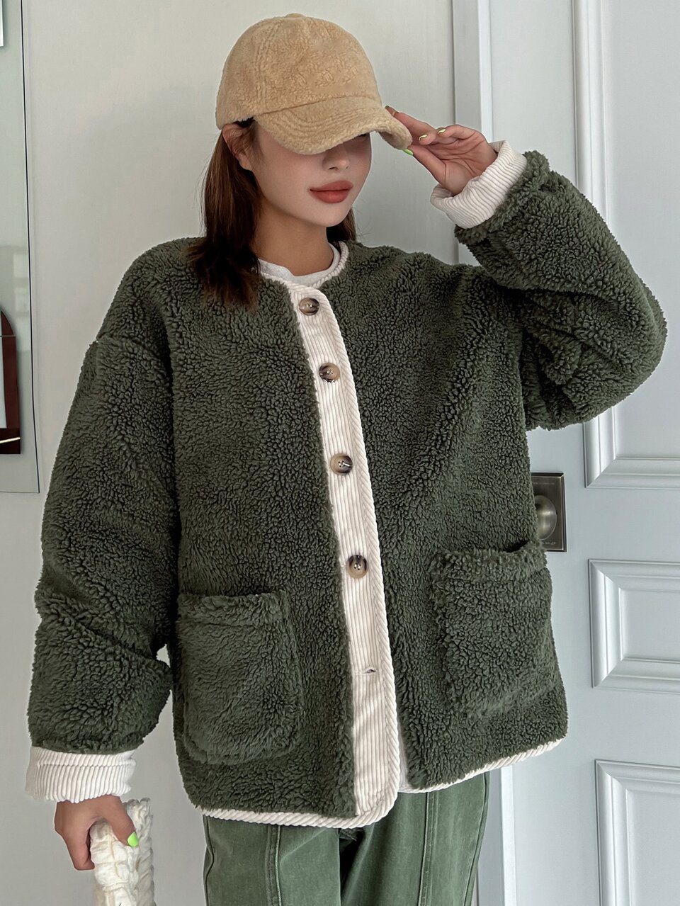 Drop Shoulder Contrast Trim Teddy Coat