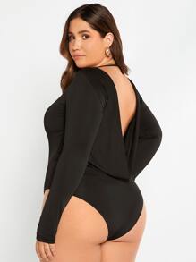 SHEIN Essnce 大碼垂墜露背T恤連體衣 - 黑色 - 查看 1