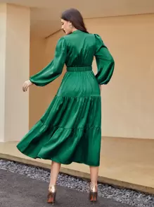 Modelyn 灯笼袖荷叶边下摆带扣系腰带缎面连衣裙长款晚礼服