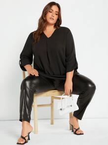 SHEIN LUNE Plus Roll Tab Sleeve Curved Hem Top - Black - View 5
