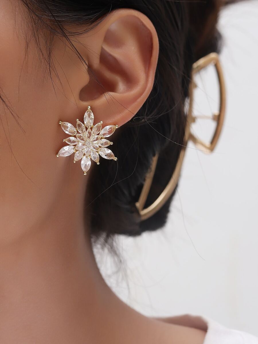 水鑽設計耳釘 - 金黃色 - 查看 1