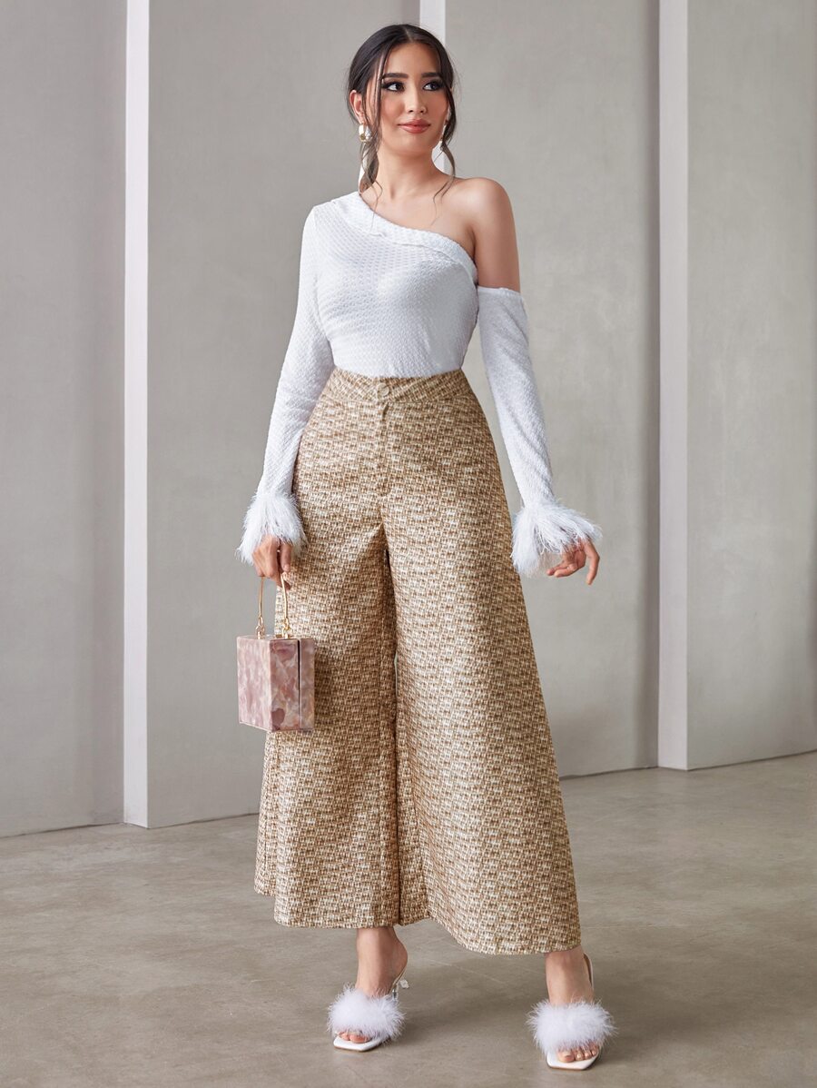 Modelyn 不對稱領毛茸茸袖口上衣和闊腿褲無鏈 - 彩色 - 查看 1