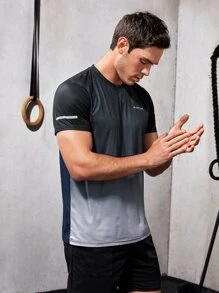 Manfinity Sport Corelite Camiseta deportiva estilo novio con degradado y gráfico de letras Tops para ejercicio