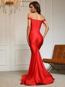 Off Shoulder Mermaid Hem Prom Dress - Red - View 2