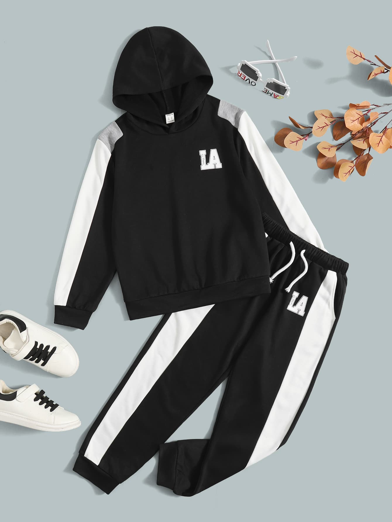 SHEIN Bộ hai mảnh Trai Dây kéo Túi Sọc bên Khối Màu Lá thư Sẵn sàng - Đen và trắng - Xem 1