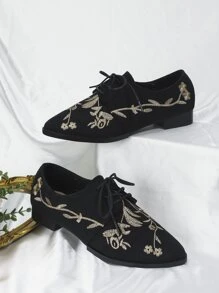 Floral Embroidery Lace-up Front Flat Oxfords - Black - View 2
