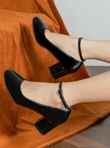 Point Toe Chunky Heeled Ankle Strap Pumps - Black - View 5
