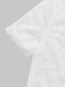 SHEINNeu Top corto pizzo a contrasto scollo con apertura