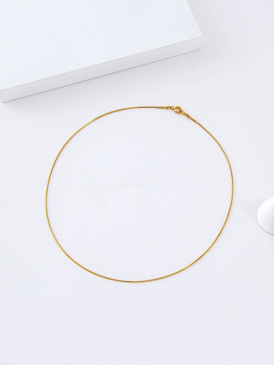 Minimalist Metal Necklace - Yellow Gold - View 1