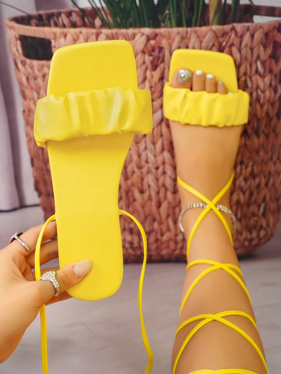 女士抽褶細節露趾腿部繫帶設計條帶前衛明亮顏色派對繫帶平底涼鞋 - 黃色 - 查看 1