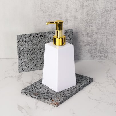 带防锈泵的塑料皂液器（200毫升，6.8盎司），适用于浴室和厨房水槽，白色、绿色、银色厚皂液器瓶，家居浴室装饰秋季装饰，返校季