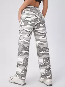 SHEIN PETITE Camo Print Flap Pocket Cargo Jeans - Multicolor - View 2