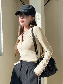 DAZY Áo thun dài tay cổ tay dài, cài cúc ¼, chất liệu dệt kim gân. - Màu be - Xem 3