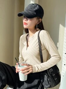 DAZY Áo thun dài tay cổ tay dài, cài cúc ¼, chất liệu dệt kim gân. - Màu be - Xem 4