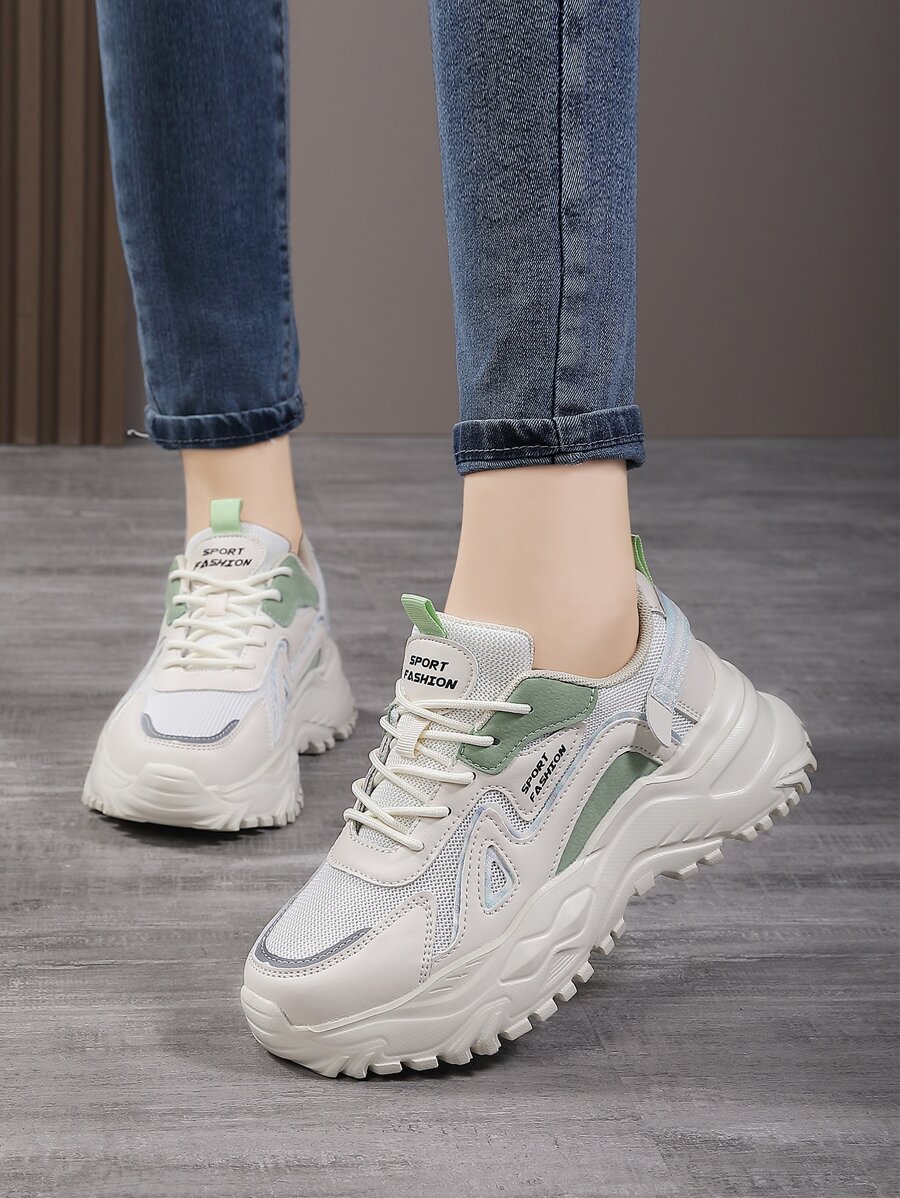 Letter Patch Decor Lưới Panel Giày thể thao Chunky buộc dây phía trước, Giày thể thao nữ, Màu be với Patches Letter - Màu be - Xem 1