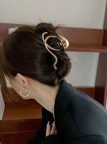 Structured Hair Claw For Daily Use For Girls Hairstyles Casual Street - Gold - View 1