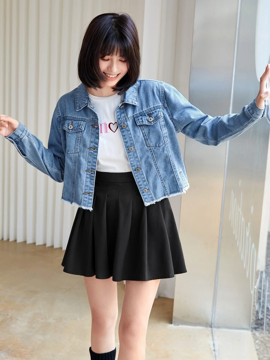 SHEIN Frenchy 毛邊下擺翻蓋口袋細節牛仔夾克 - 淺色水洗藍 - 查看 1