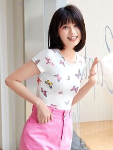 Muchica Butterfly Print Crop Tee - White - View 5