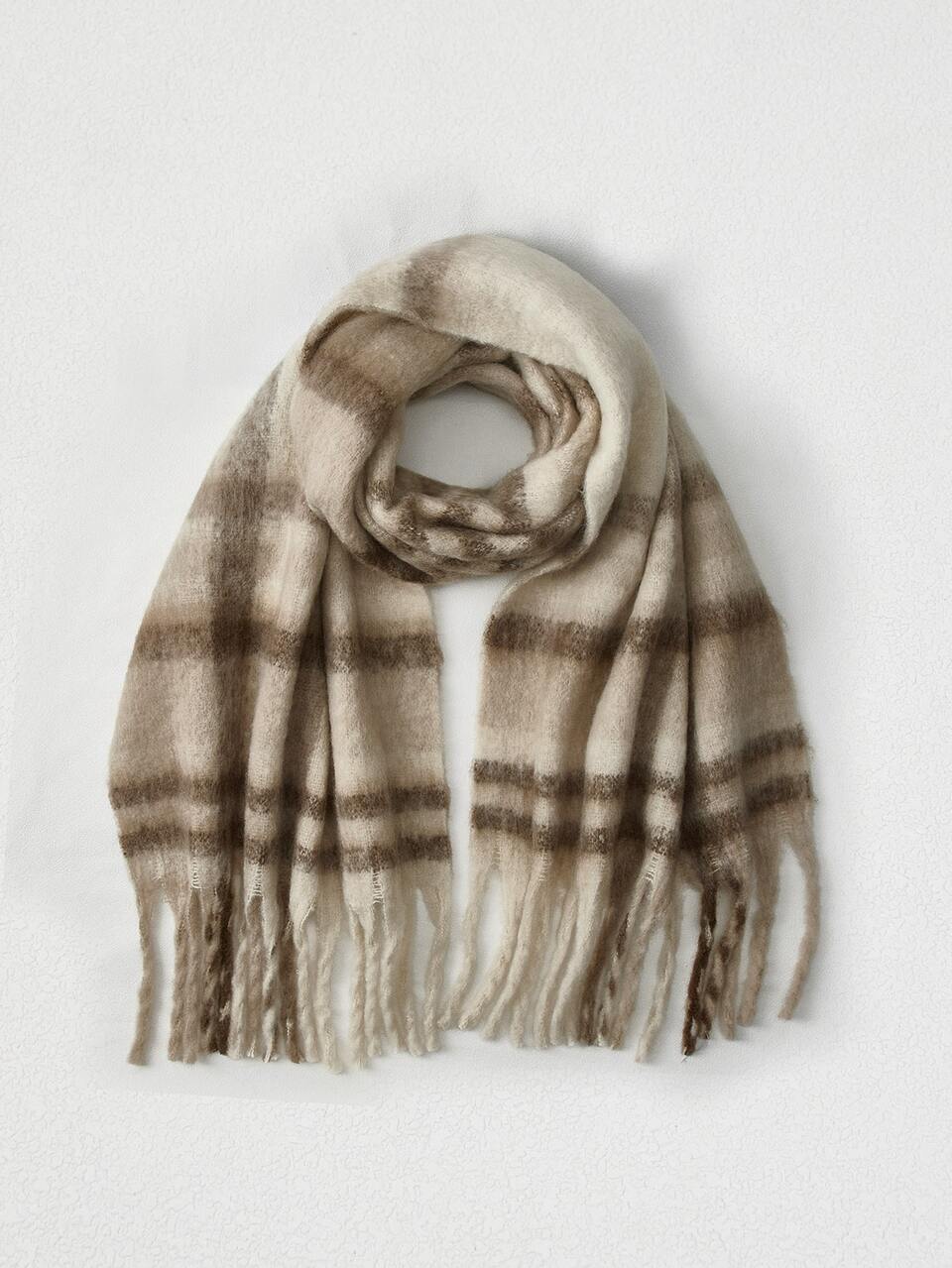MOTF PLAID PATTERN FRINGE HEM SCARF
