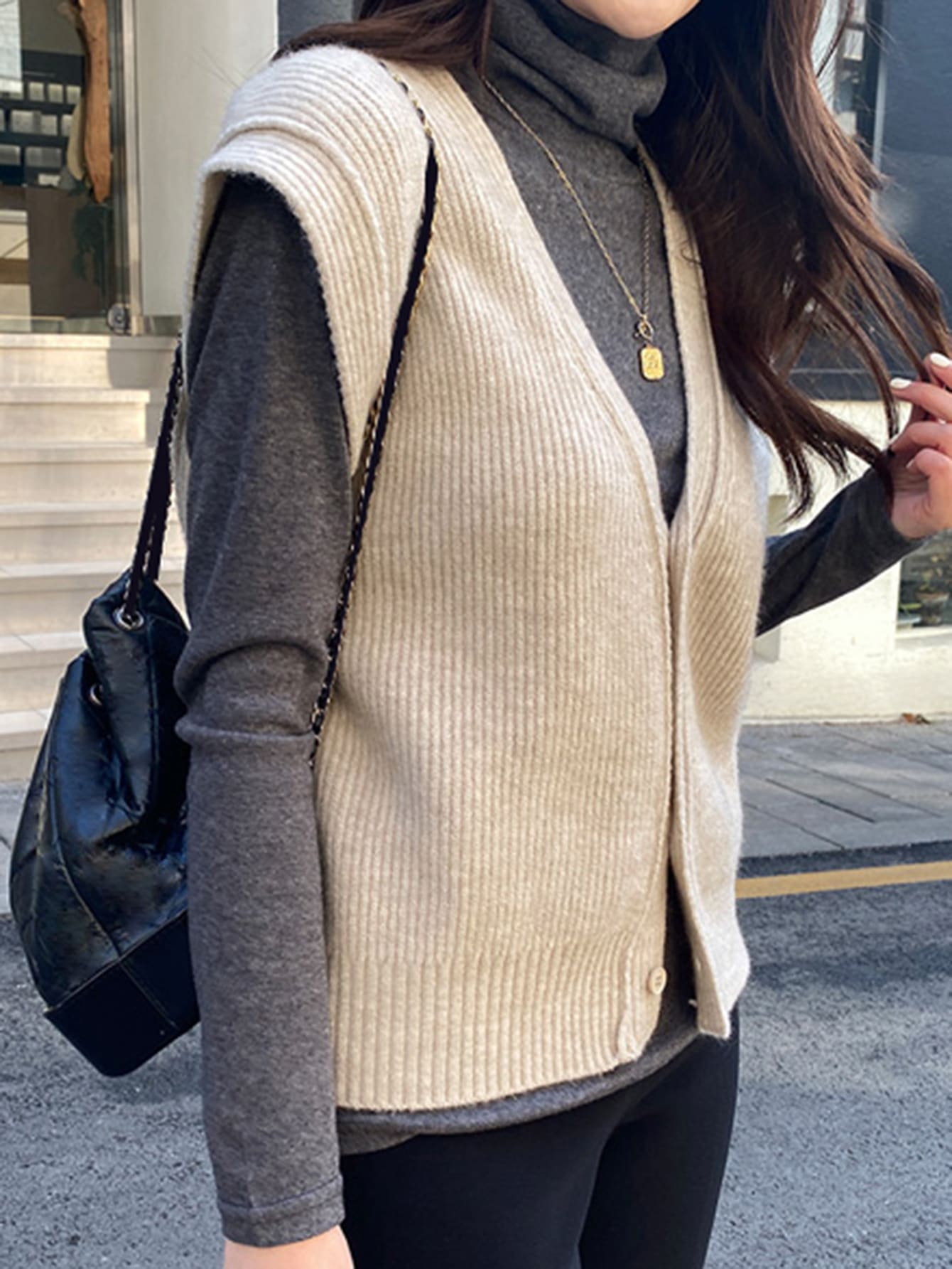 DAZY 1pc Ribbed Knit Button Front Sweater Vest