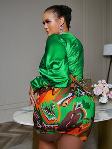 Glamaker Plus Halloween Print Ruched Lantern Sleeve Bodycon Dress - Green - View 2