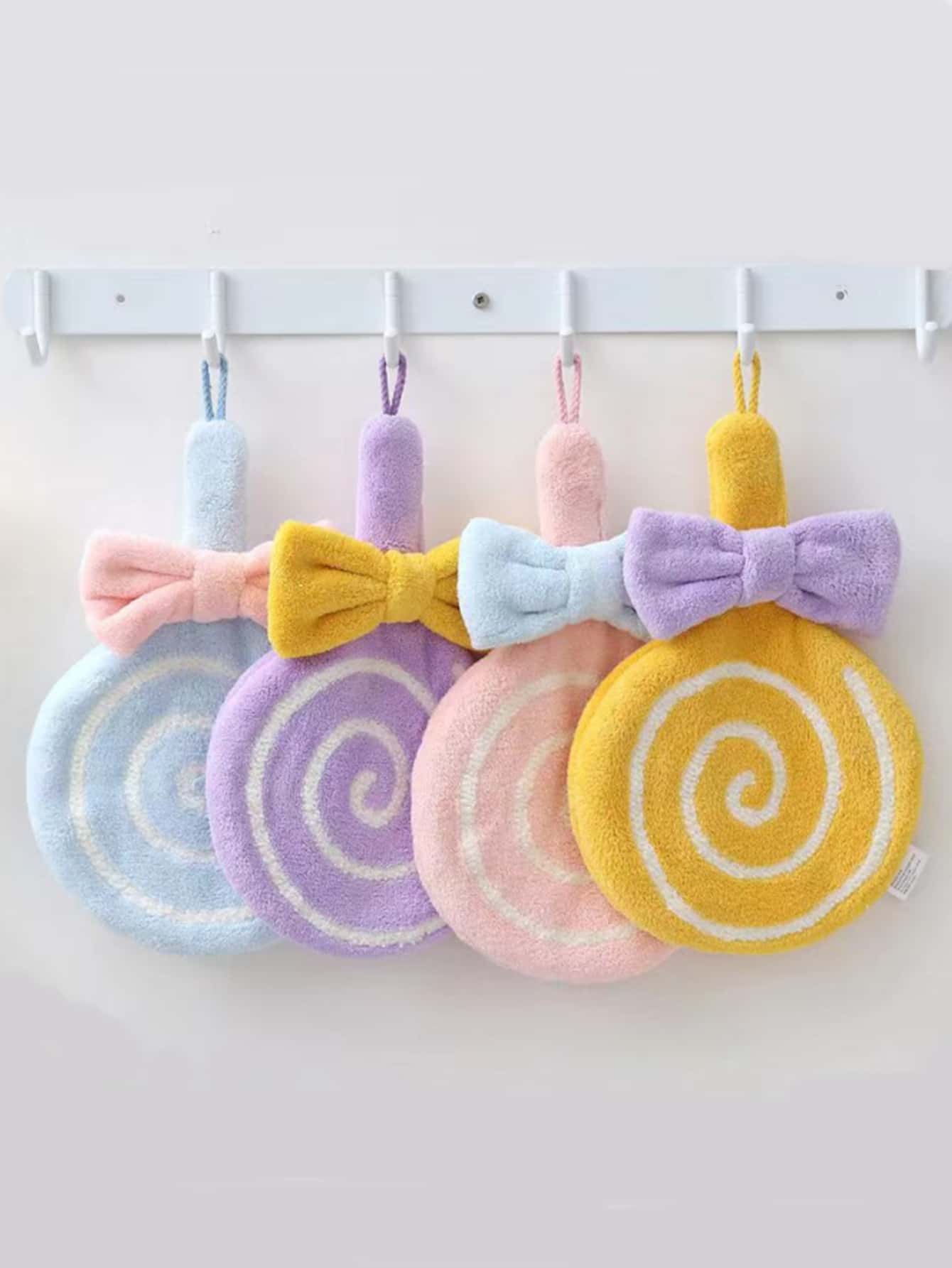 1pc Candy Shaped Random Washcloth - Multicolor - View 1