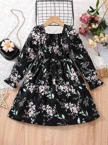 SHEIN 小女童印花褶邊荷葉袖洋裝 - 黑色 - 查看 1