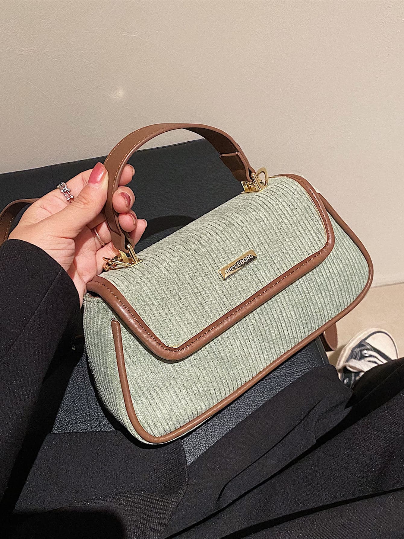 LECEY Colourblock Baguette Bag - Green - View 1