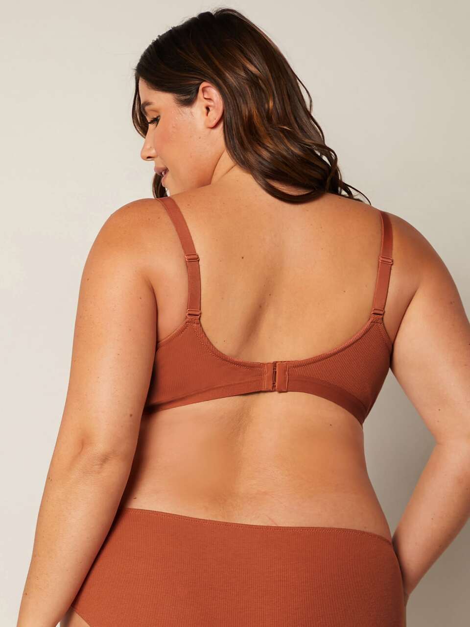 Plus Natural Wireless Plunge Lounge Bra