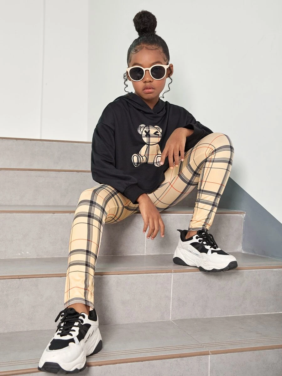 SHEIN 女童卡通圖形下垂肩毛衣和格紋打底褲