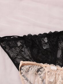 Plus 3pack Floral Lace Crotchless Panty - Multicolor - View 4