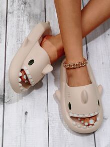 Chanclas con diseño de tiburón - Caqui - Ver 4