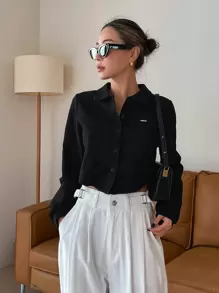 DAZY 翻盖细节弧形下摆短款衬衫、长袖上衣、秋季学院风上衣