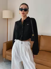 DAZY 翻盖细节弧形下摆短款衬衫、长袖上衣、秋季学院风上衣