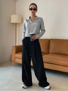 DAZY 字母補丁細節半拉鍊上衣 - 淺灰色 - 查看 3