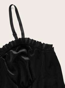 ROMWE Goth 蕾絲拼接絲絨吊帶連衣裙 - 黑色 - 查看 3