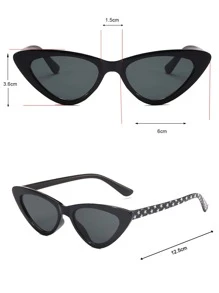 女孩复古猫眼时尚眼镜，适合日常佩戴